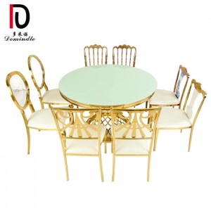 Glass table gold wedding design