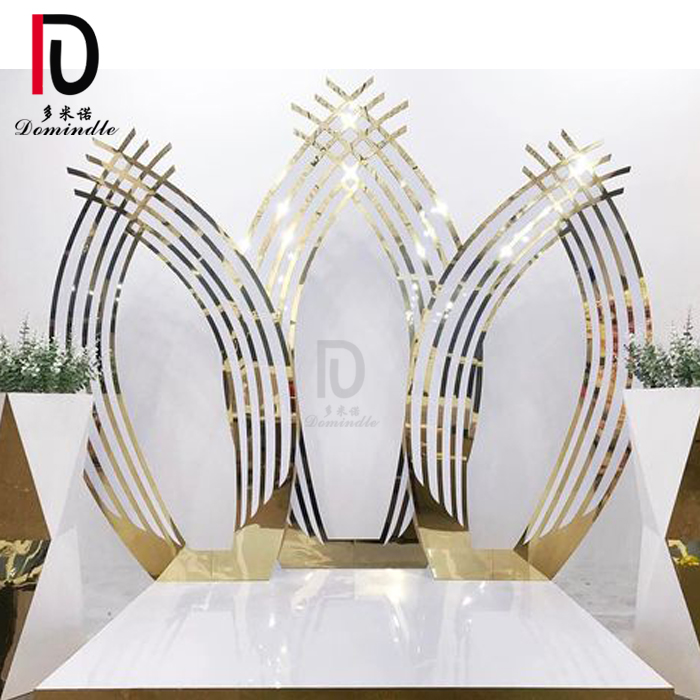 new events design gold acrylic wedding back drop wall