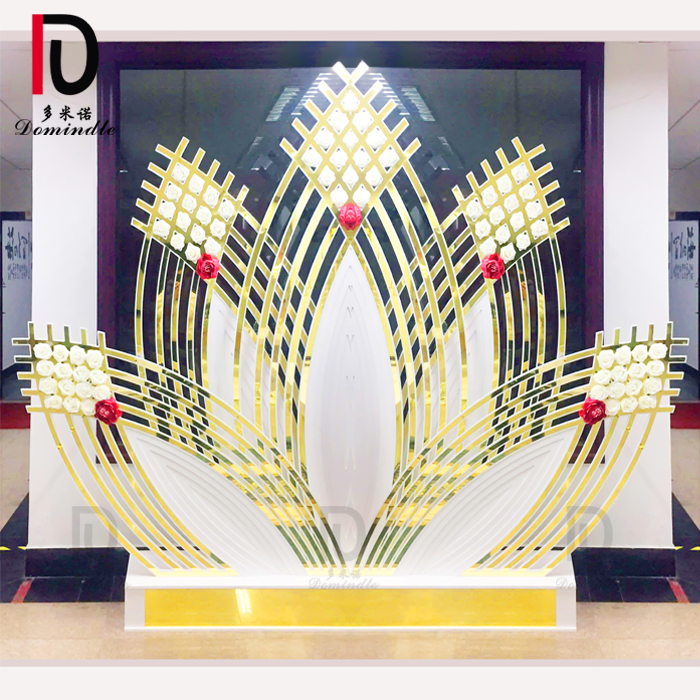 Good quality Wedding Decoration From China – modern wedding and events stage decoration gold acrylic backdrop wall – Dominate