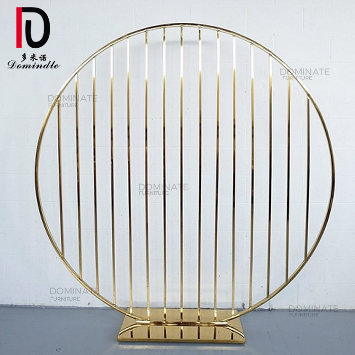 China wedding furniture stainless steel base round gold wedding backdrop